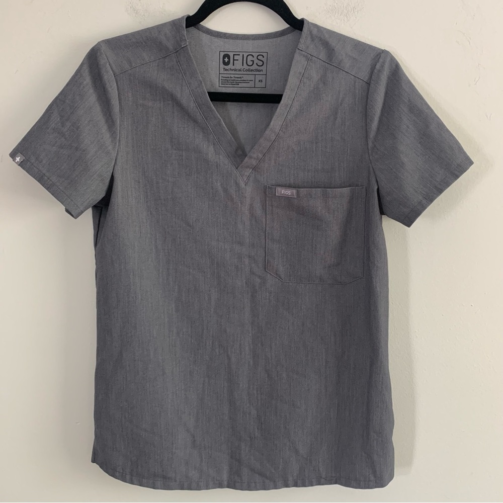Figs Tech Collection Catarina One Pocket Scrub Top in Grey Size XS